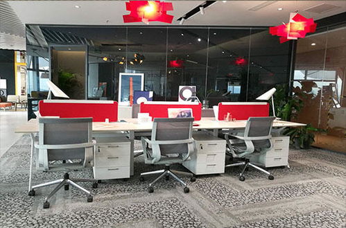 4大內在因素決定實木辦公家具品質,企業(yè)在采購辦公家具如何分辨呢